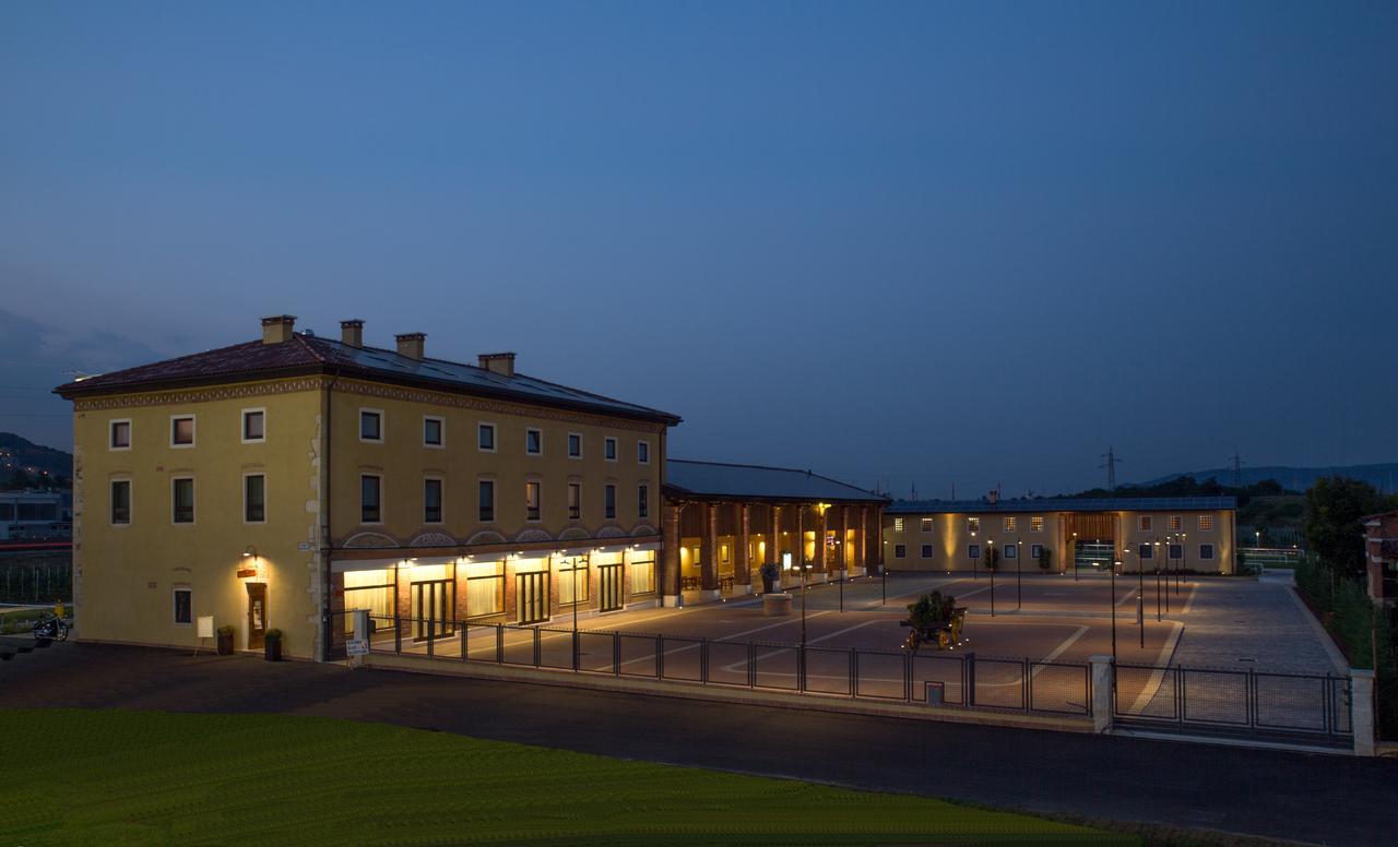Fracanzana Hotel Montebello Vicentino Bagian luar foto